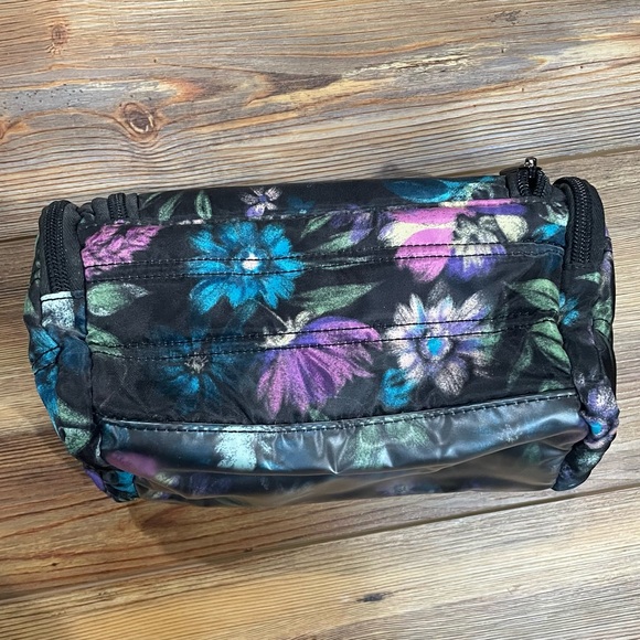 Lug Mini Trolley Pretty Floral Makeup Toiletry Bag Travel Lightweight NWOT - Picture 3 of 7